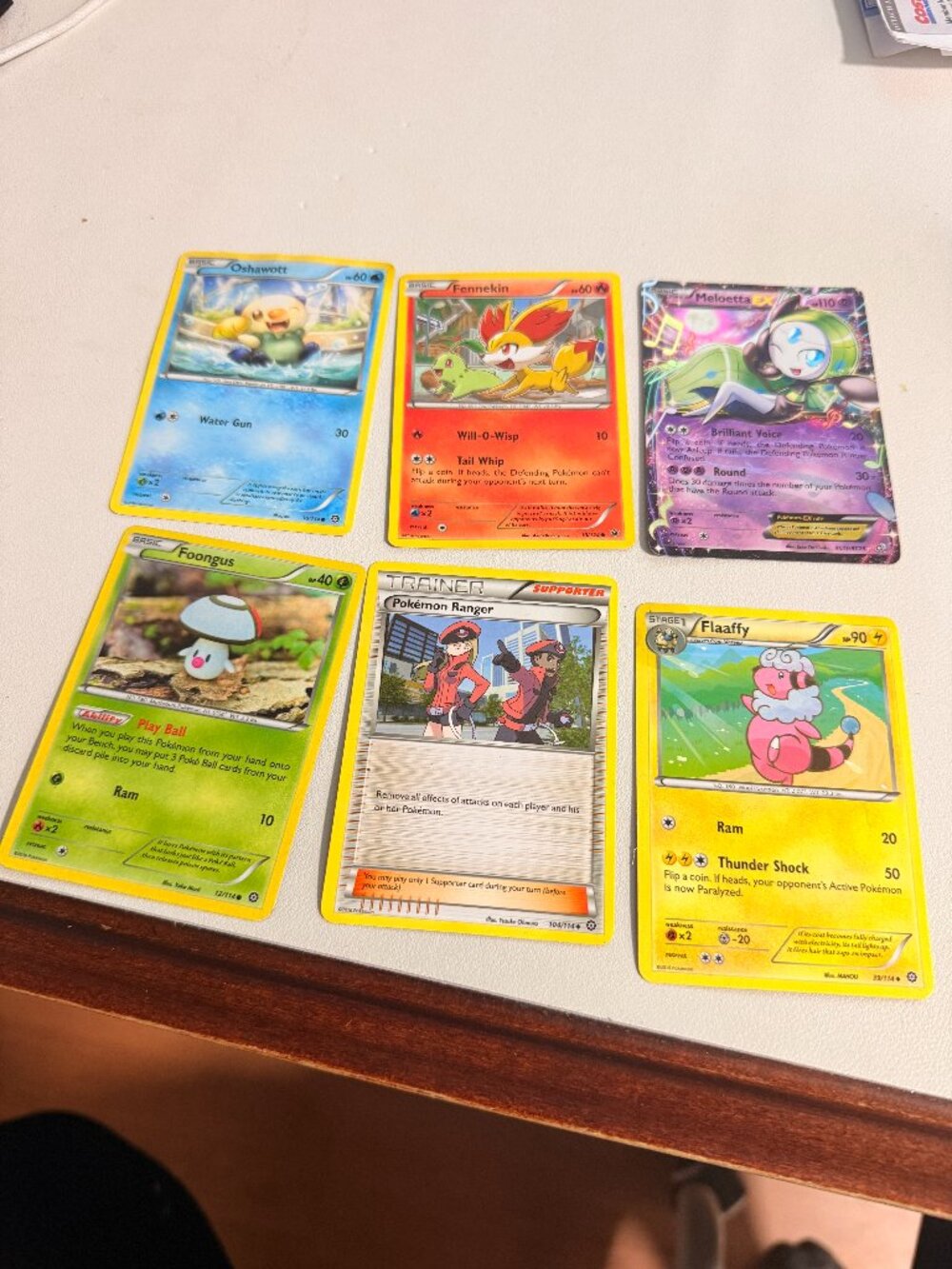 Mix of 6 Pokemon cards Fennekin/Foongus/Meloetta/Oshawott/Flaaffy